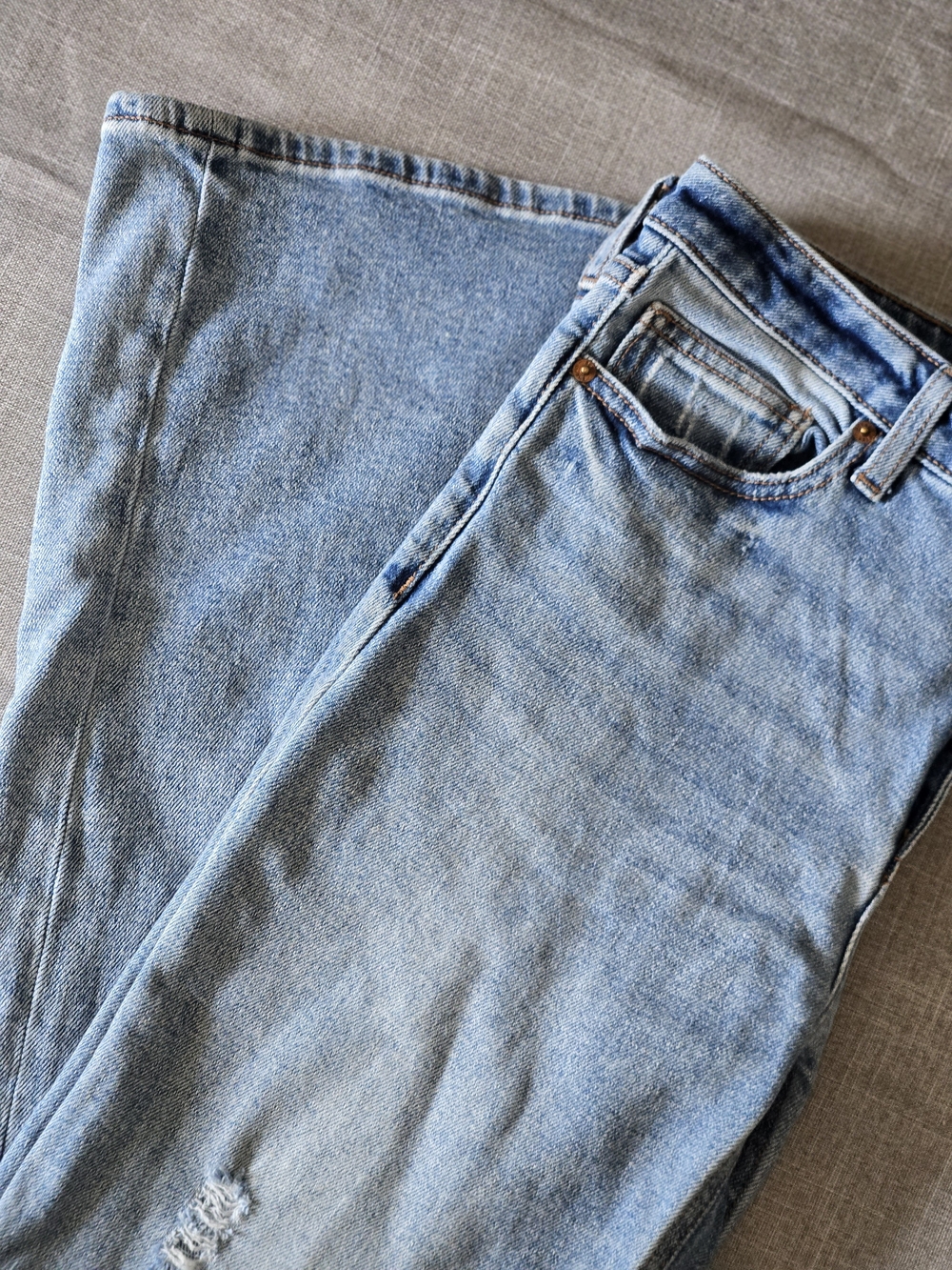 Women's Light Wash Boot-Cut Jeans - Blue